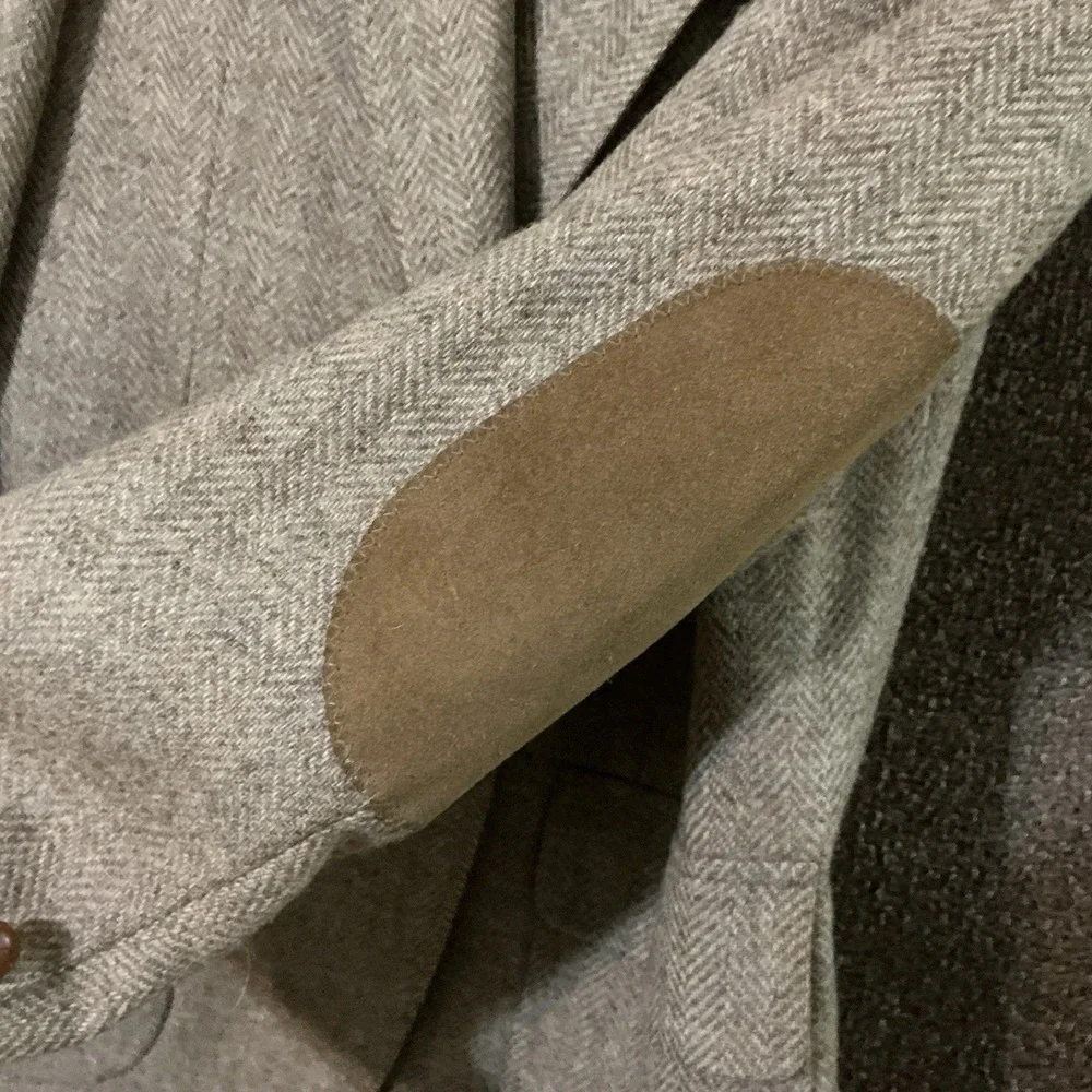 Wm F Farah VTG Sport Coat Blazer Herringbone Wool Tweed 42R USA MADE Elbow Patch